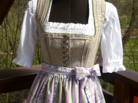 leinendirndl-1